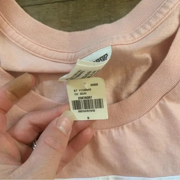 New Victoria’s Secret outfit Tank NWT and High waisted shorts - Picture 5 of 13